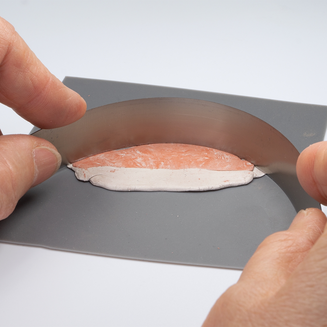 Biegsame Stahlklinge